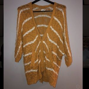 L.A. Hearts; Medium; Cardigan